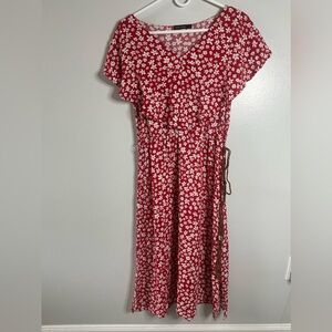Women’s flowered Red Dress Size L